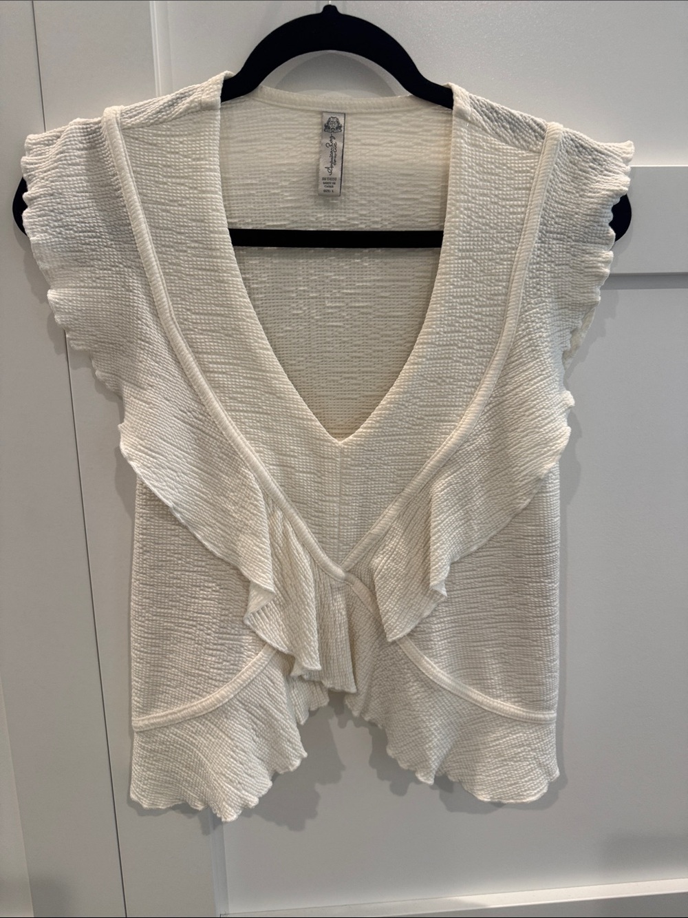 American Rag Cream Ruffle V-Neck Textured Camisole